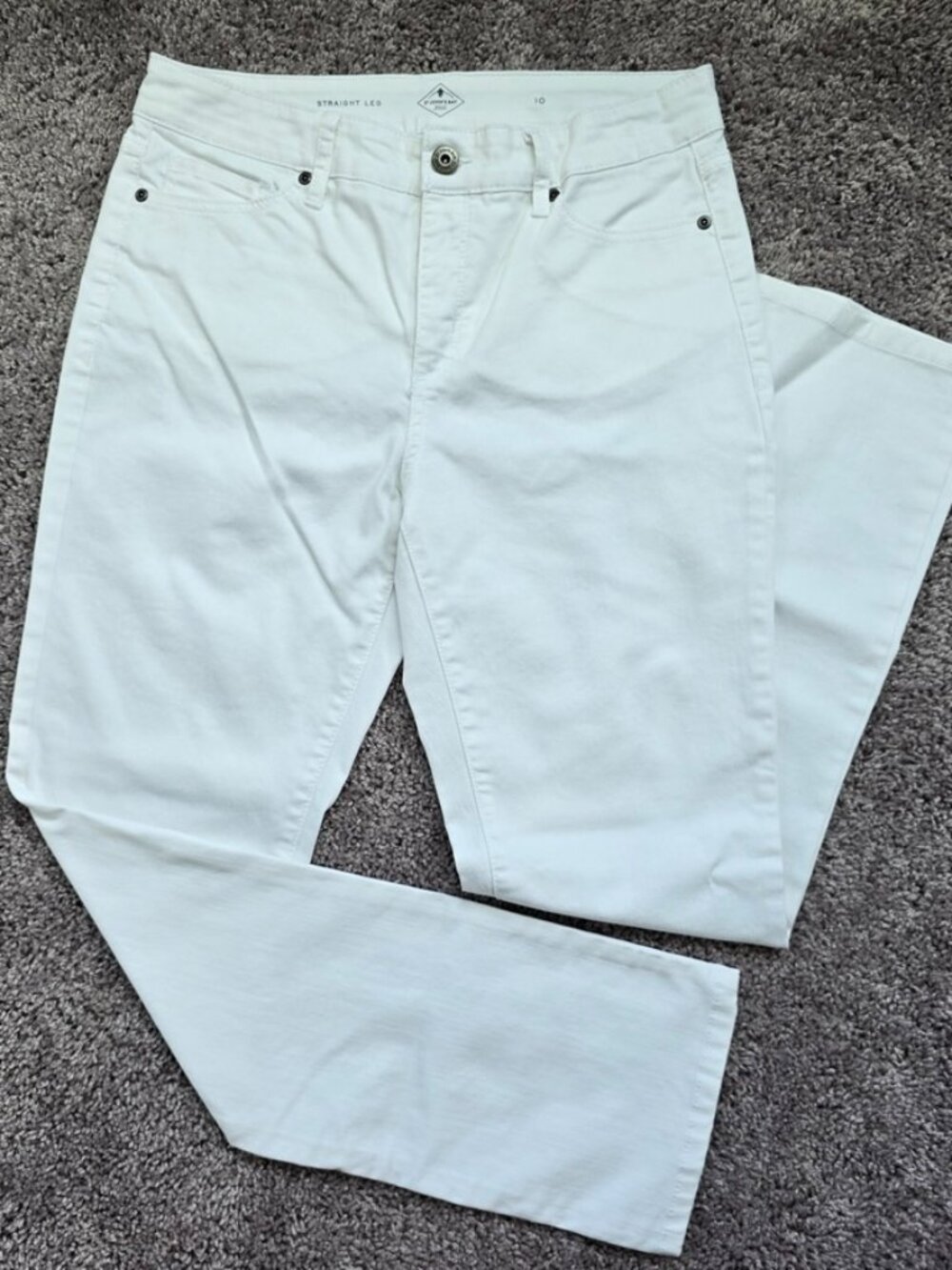 St. John's Bay Womens 10 White Denim Jeans Straight Leg Stretch Casual Classic
